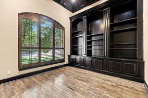featured image of 731 Lockridge Rd