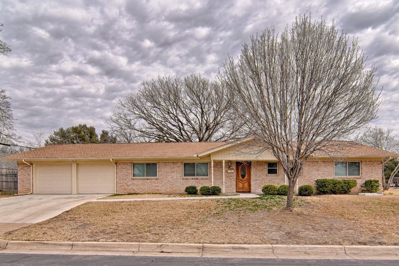 7233 Overhill Rd