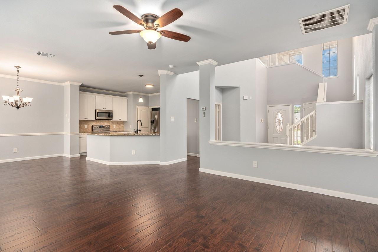 1704 Sandera Ct - Photo 6 of 26
