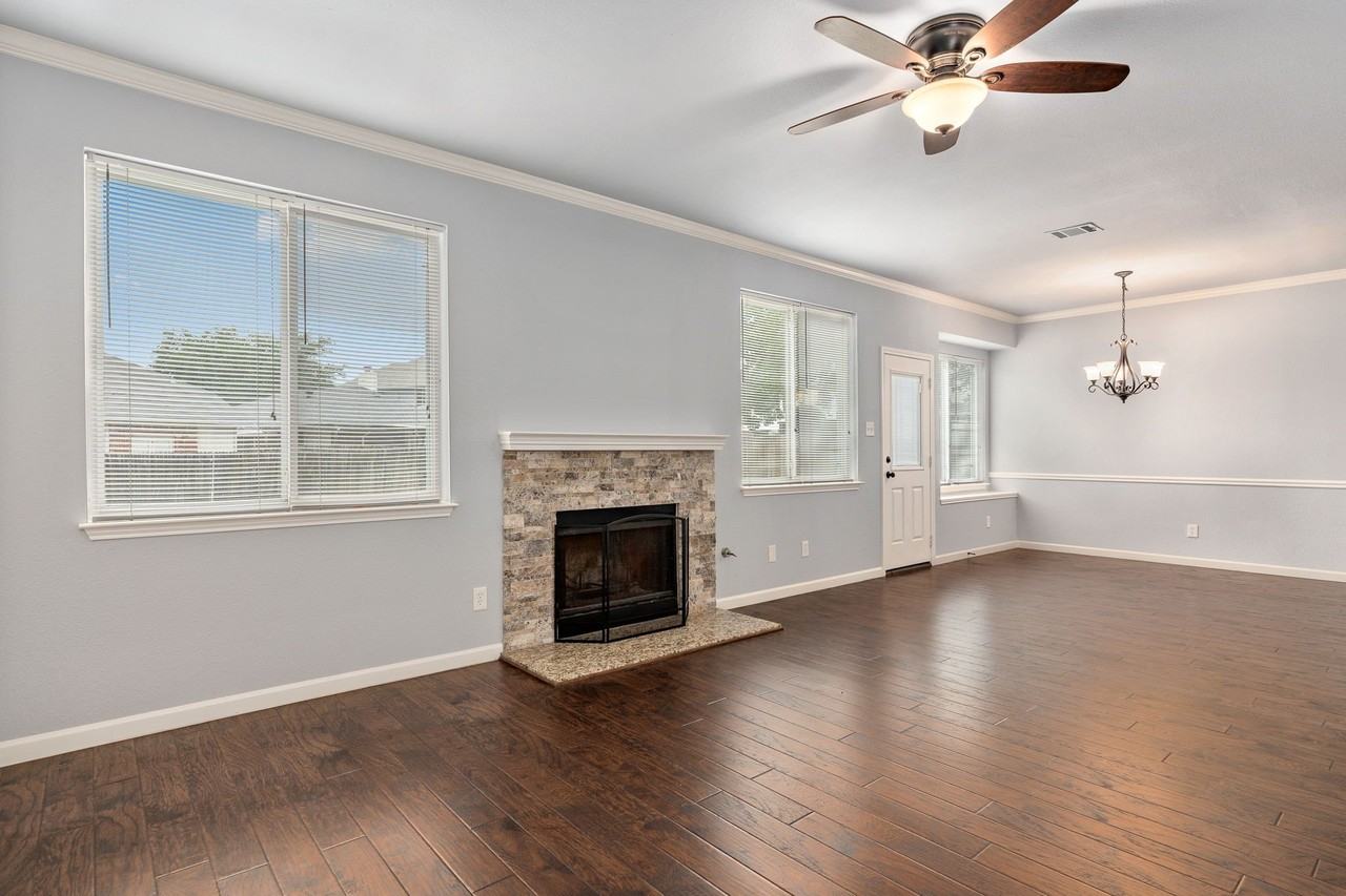 1704 Sandera Ct - Photo 7 of 26