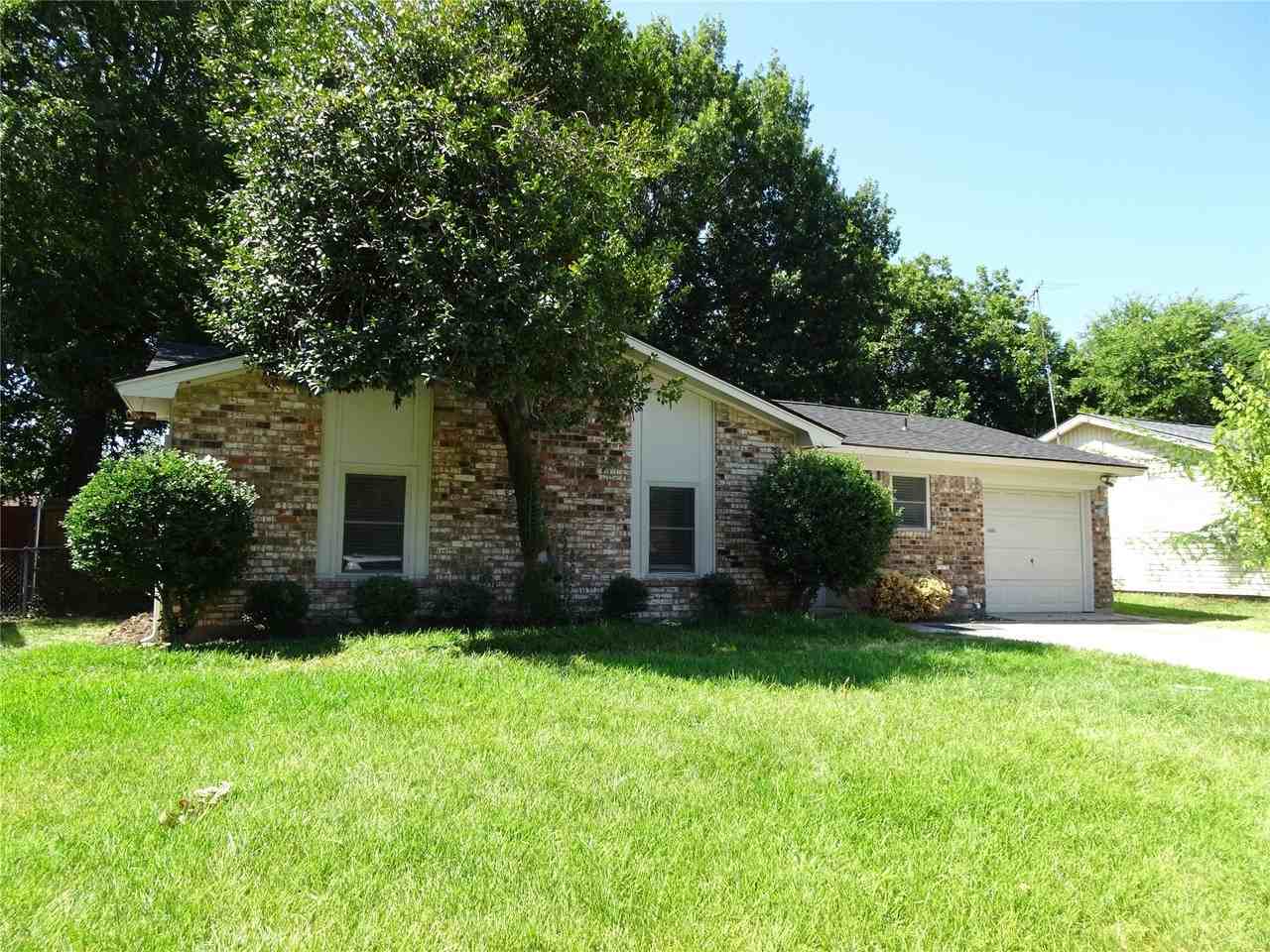 3110 Sandra Ln - Photo 3 of 22