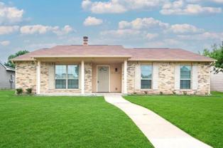 5613 Truitt St - Photo 1 of 1
