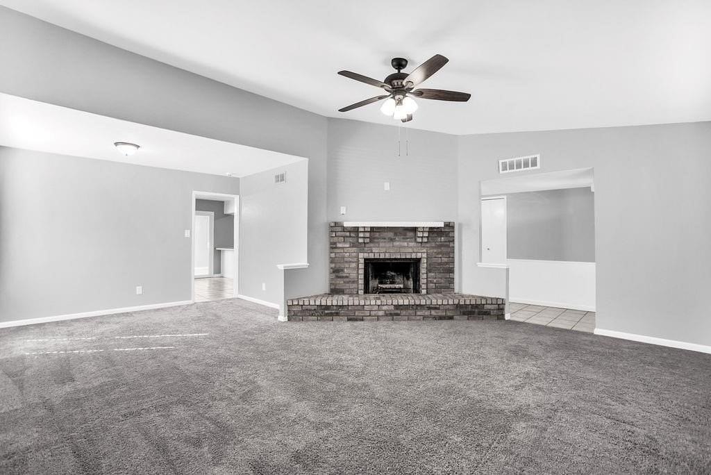 5613 Truitt St - Photo 4 of 28