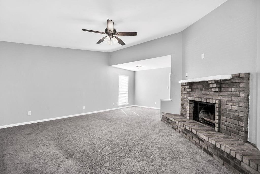 5613 Truitt St - Photo 6 of 28