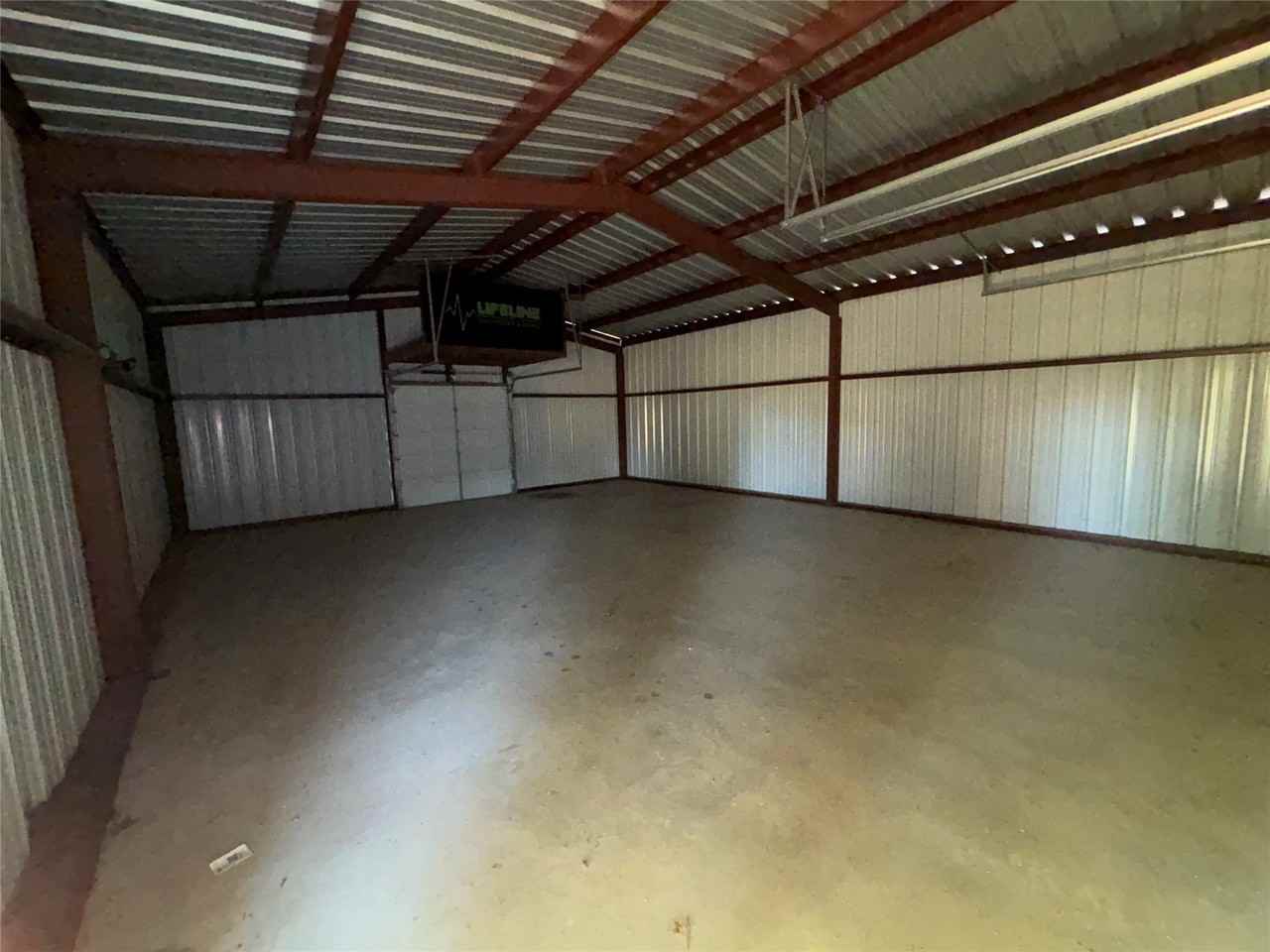 602 East St - Photo 4 of 17