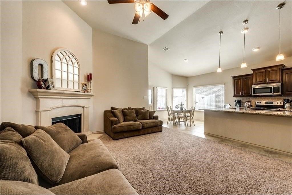 313 Delgany Trl - Photo 4 of 27