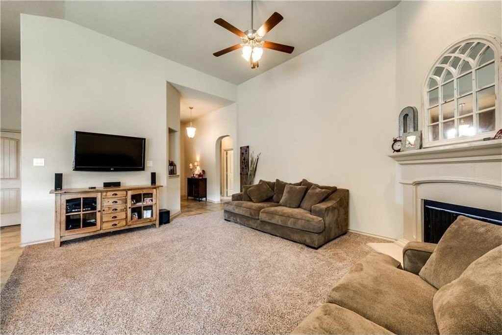 313 Delgany Trl - Photo 5 of 27