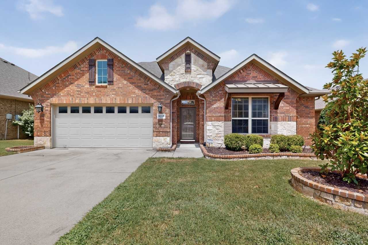 9215 Moon River Ct - Photo 2 of 38