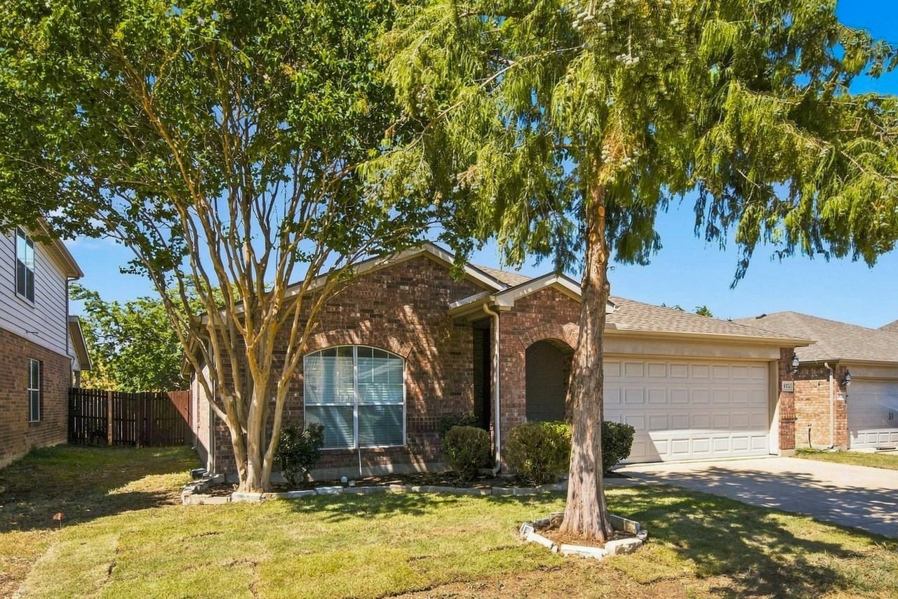 4521 Sheldon Trl - Photo 3 of 27
