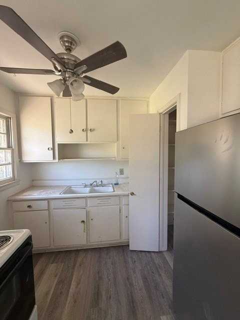 1317 S Crockett Dr - Photo 5 of 9