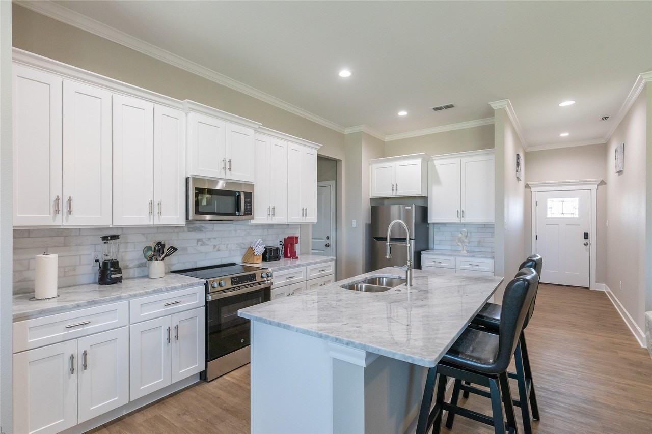7645 Wildflower Way - Photo 7 of 36
