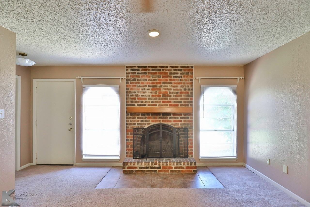 1117 Ruswood Dr - Photo 5 of 30