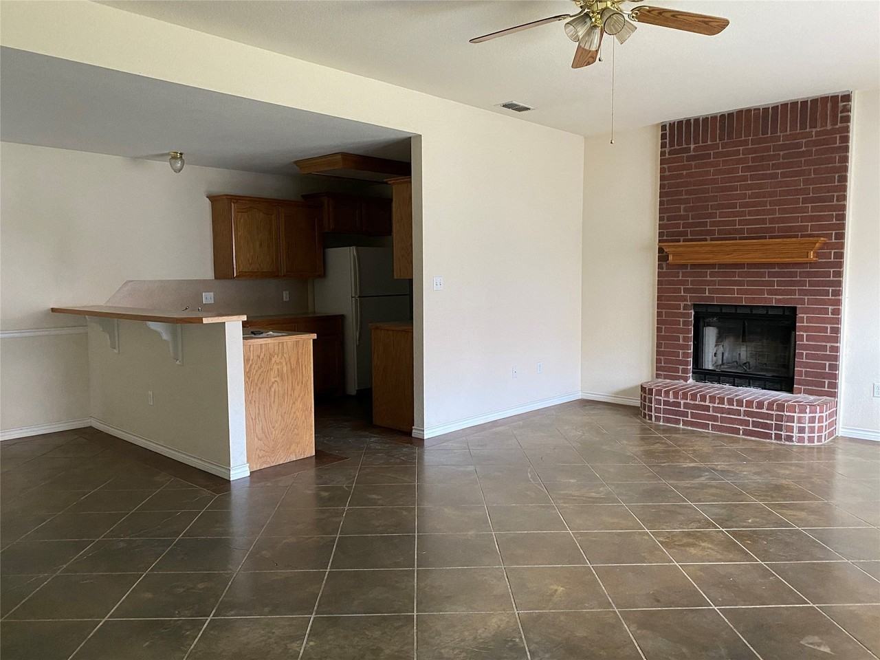 2451 Patriot Commons Rd - Photo 2 of 5