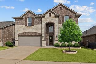 910 Black Hawk Dr - Photo 1 of 1