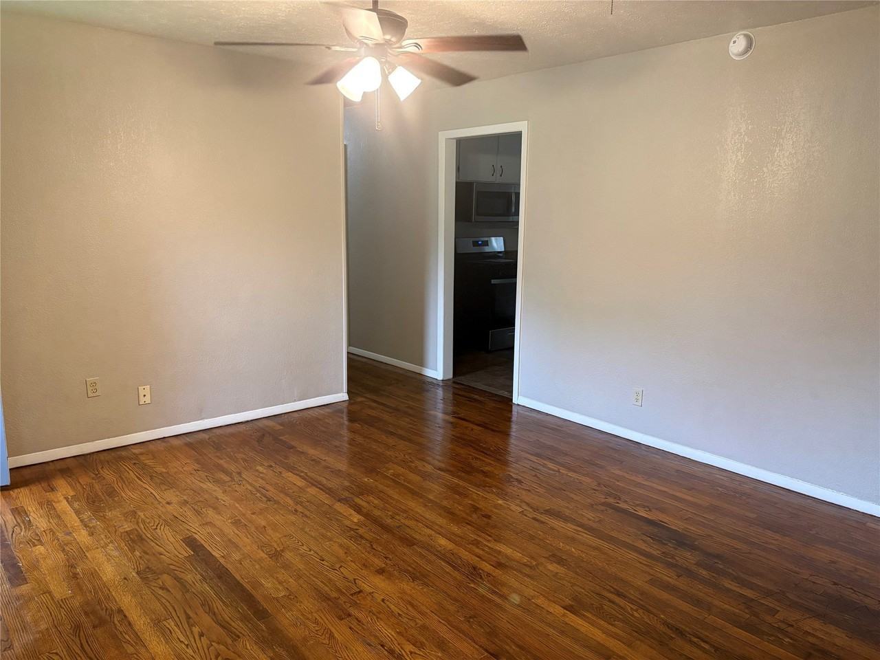 404 W Heron St - Photo 4 of 28