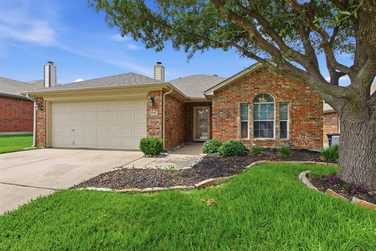 3705 Vista Greens Dr - Photo 3 of 40