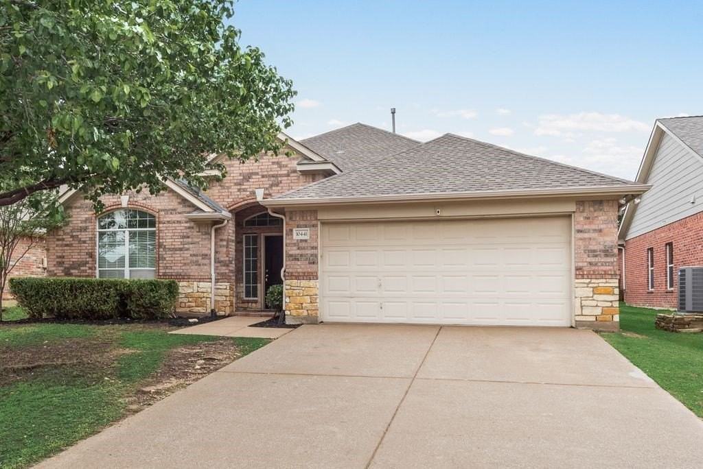 10441 Stoneside Trl - Photo 2 of 19