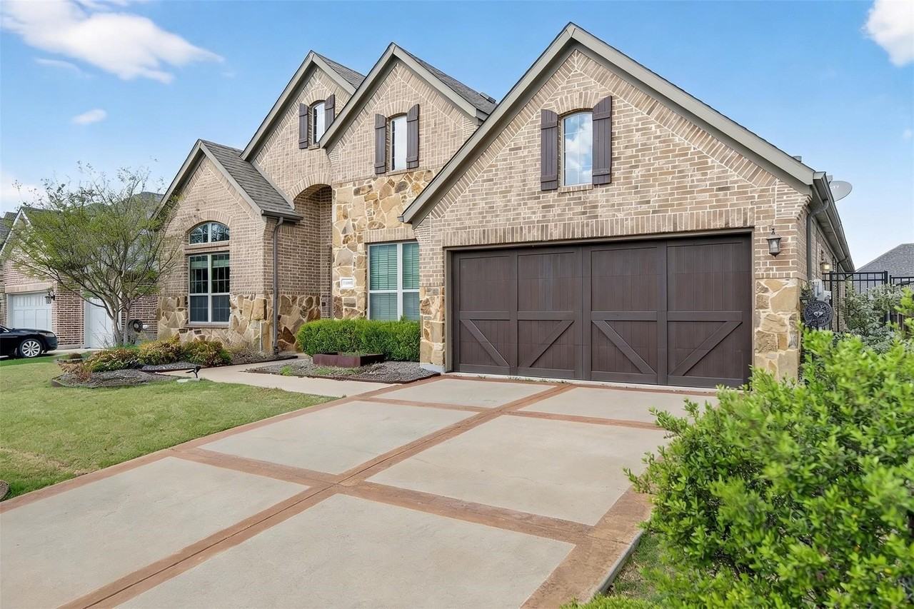 1513 Liberty Way Trl - Photo 2 of 33