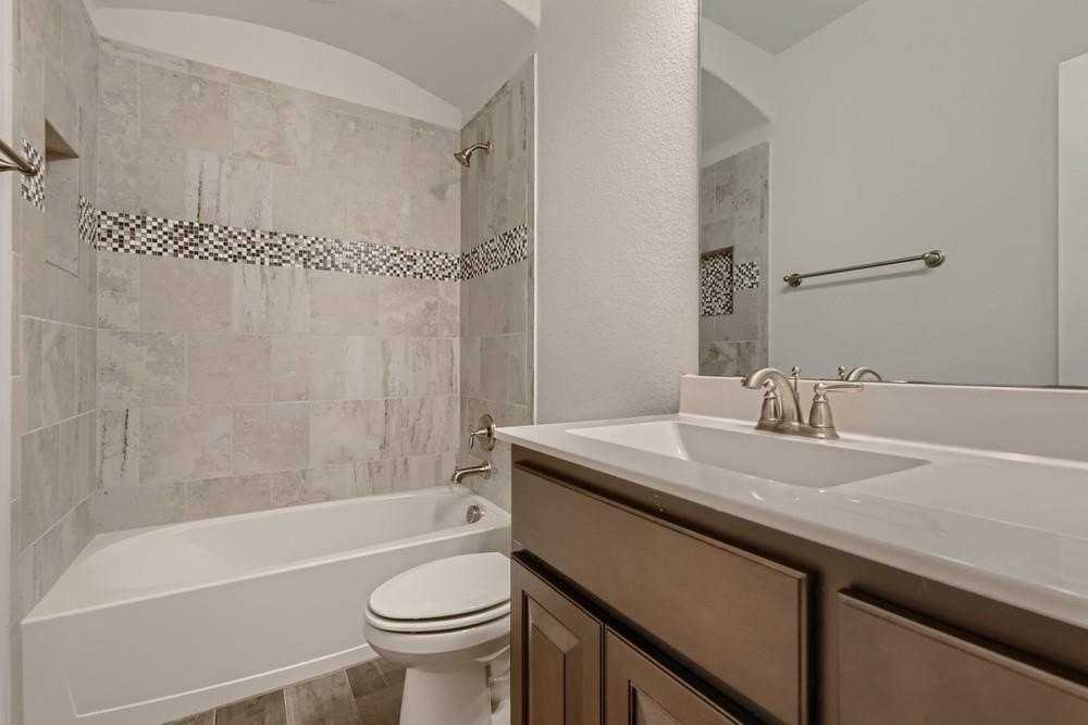 15952 Hayes Ridge Dr - Photo 6 of 24