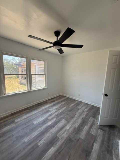 5225 Encino Rd - Photo 6 of 8