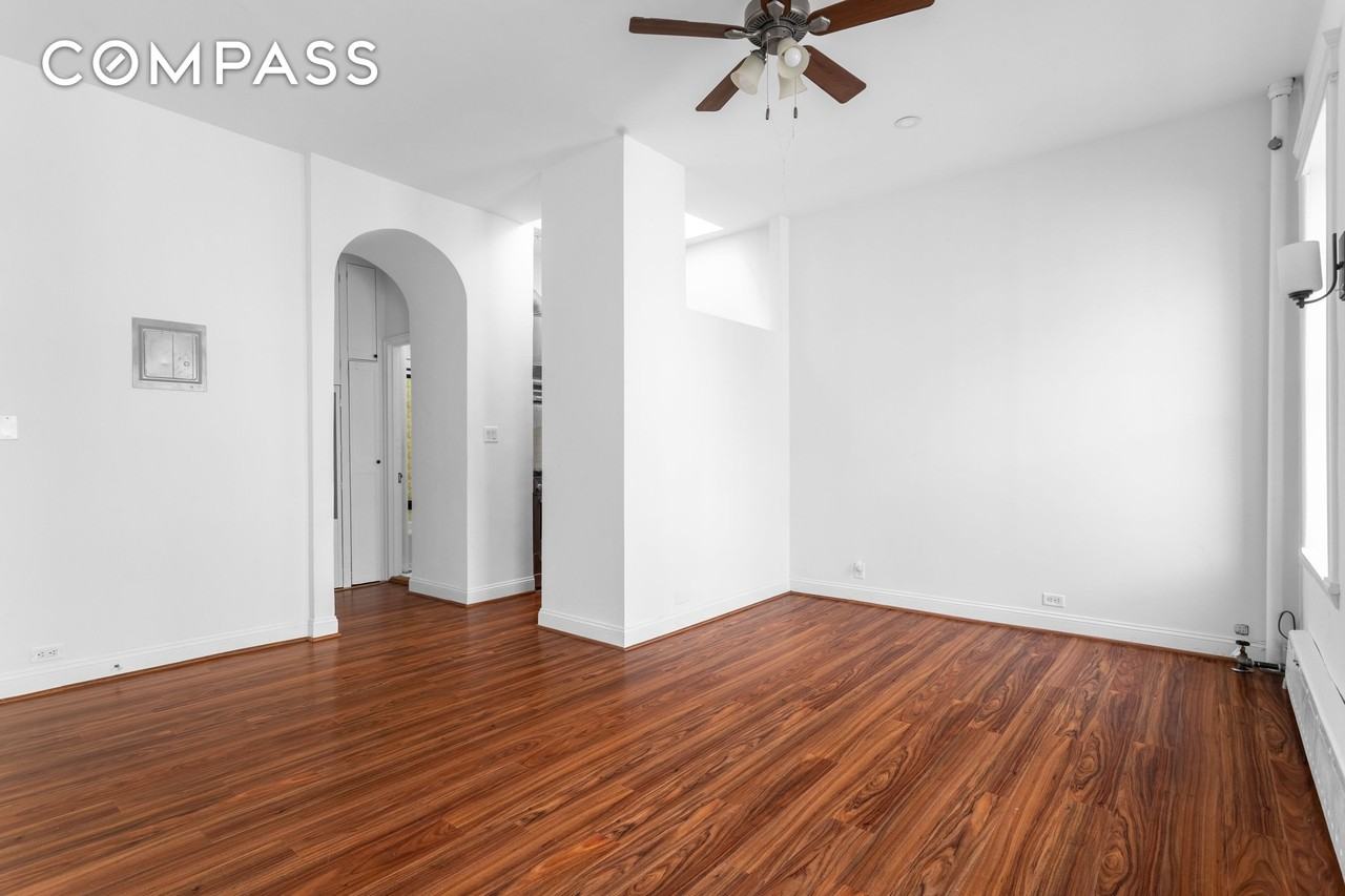 10 E 95th St #9 - Photo 5 of 7