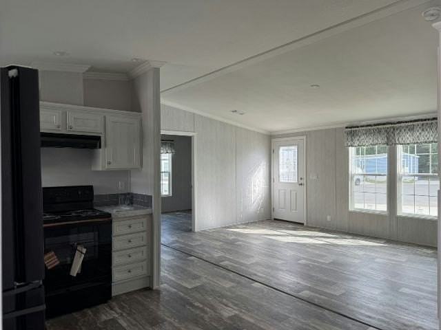 Bryn Mawr St #530 - Photo 4 of 10