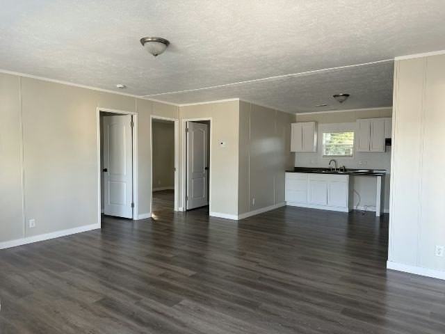 1853 Marquette Ave #206 - Photo 2 of 9