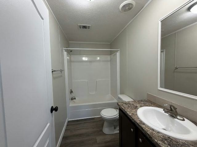 1853 Marquette Ave #206 - Photo 5 of 9