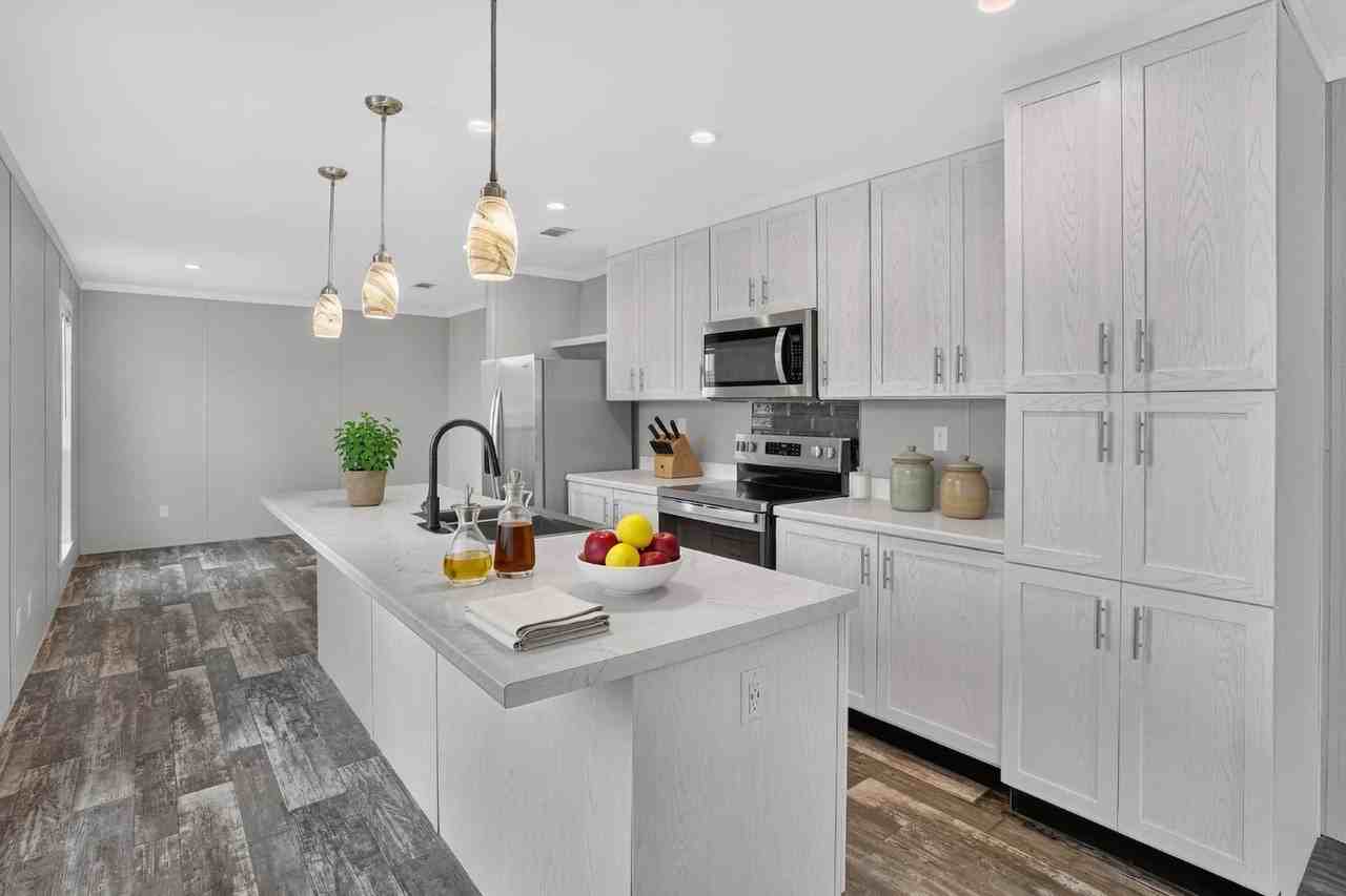 221 Timothy Trl - Photo 3 of 18