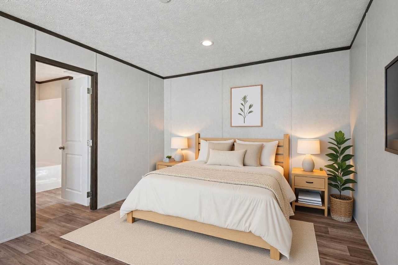 105 Hollys Eddy Ln - Photo 4 of 13