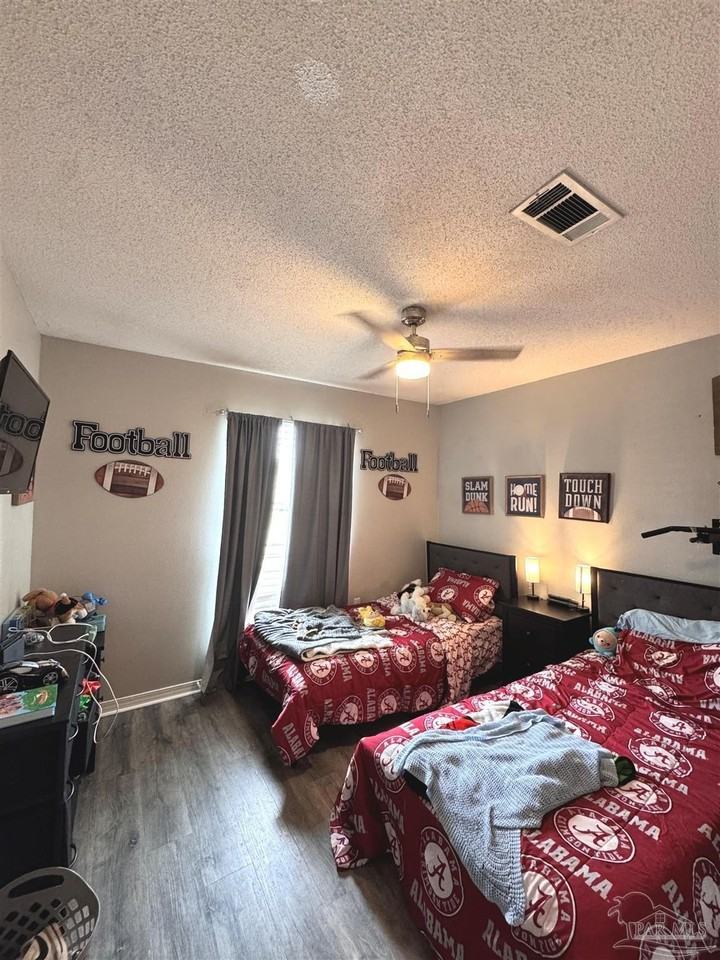 2404 Houston Cir - Photo 7 of 14