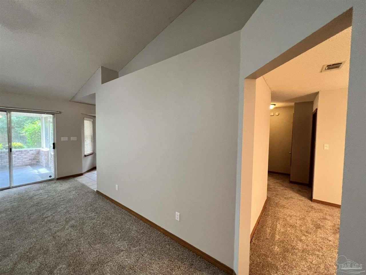 9046 Caribbean Dr - Photo 6 of 37