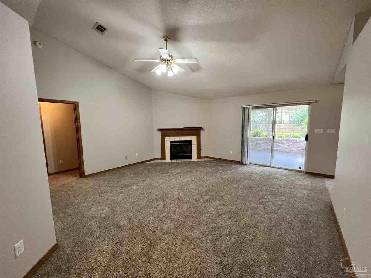 9046 Caribbean Dr - Photo 7 of 37