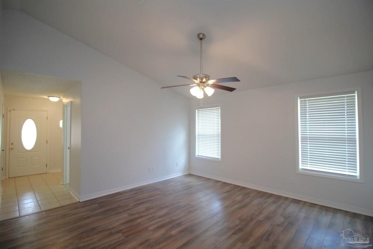 7679 Old Hickory Dr - Photo 3 of 19