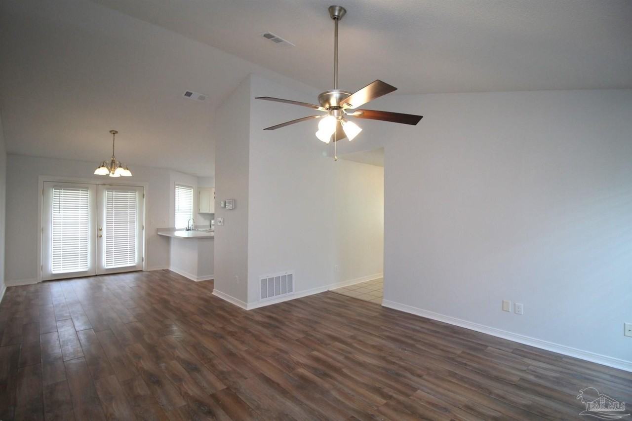 7679 Old Hickory Dr - Photo 4 of 19