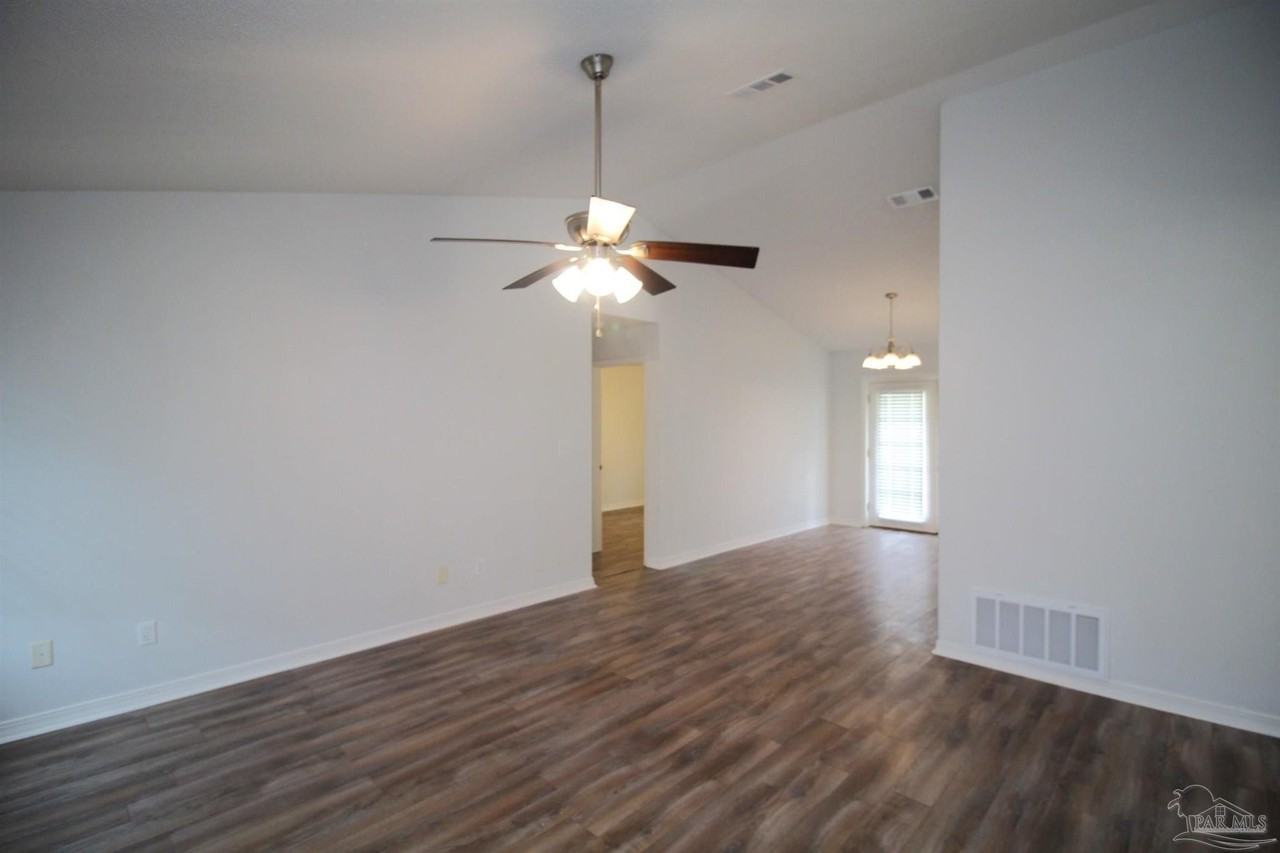 7679 Old Hickory Dr - Photo 5 of 19