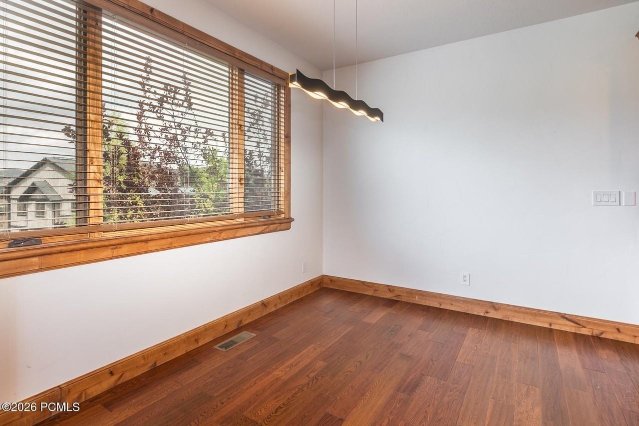 1242 W Stillwater Dr - Photo 5 of 23