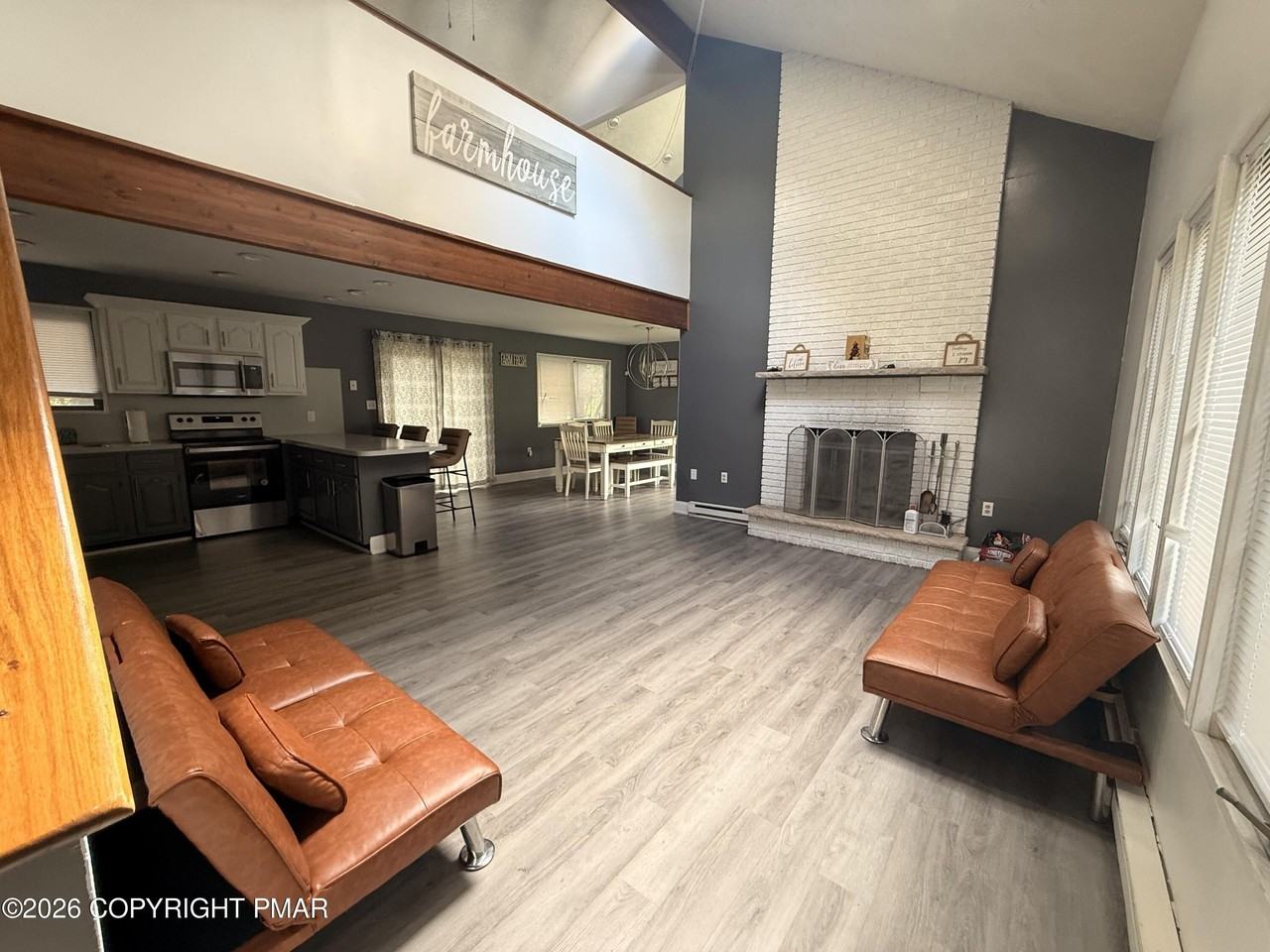 628 Forest Dr - Photo 6 of 38