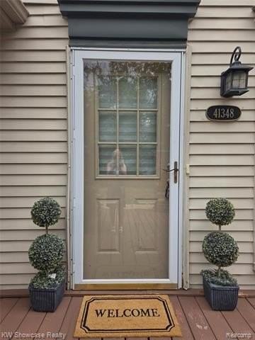 41348 Northwind Dr - Photo 2 of 22