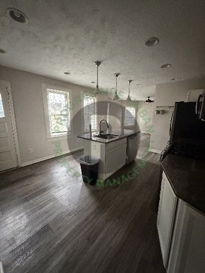 2562 W 10th St - Photo 4 of 15