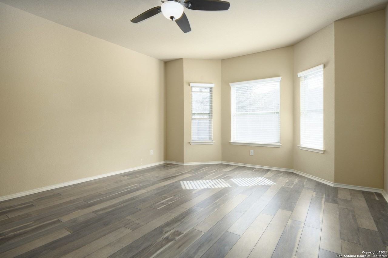 433 Stonebrook Dr - Photo 6 of 43