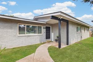 featured image of 209 Greenlawn Ave