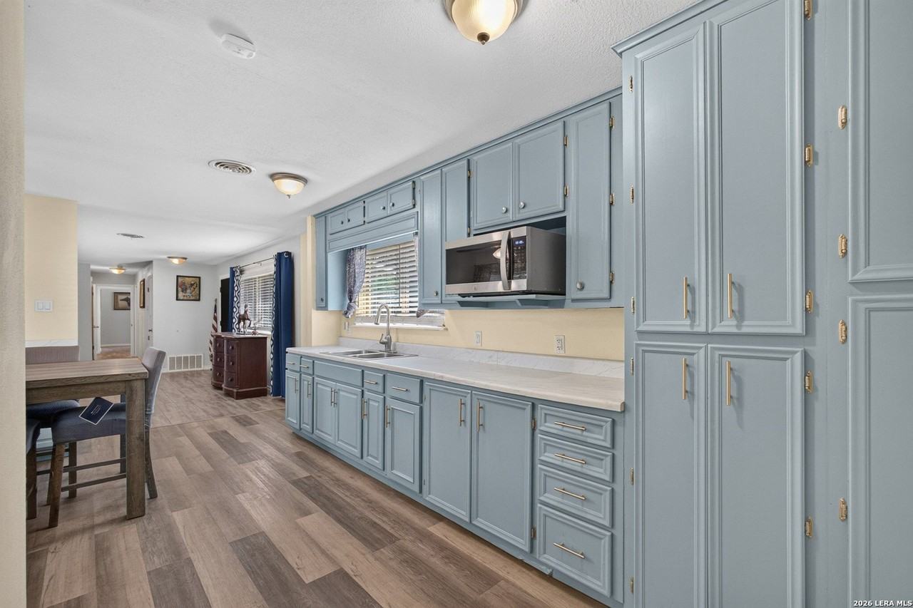 209 Greenlawn Ave - Photo 5 of 31