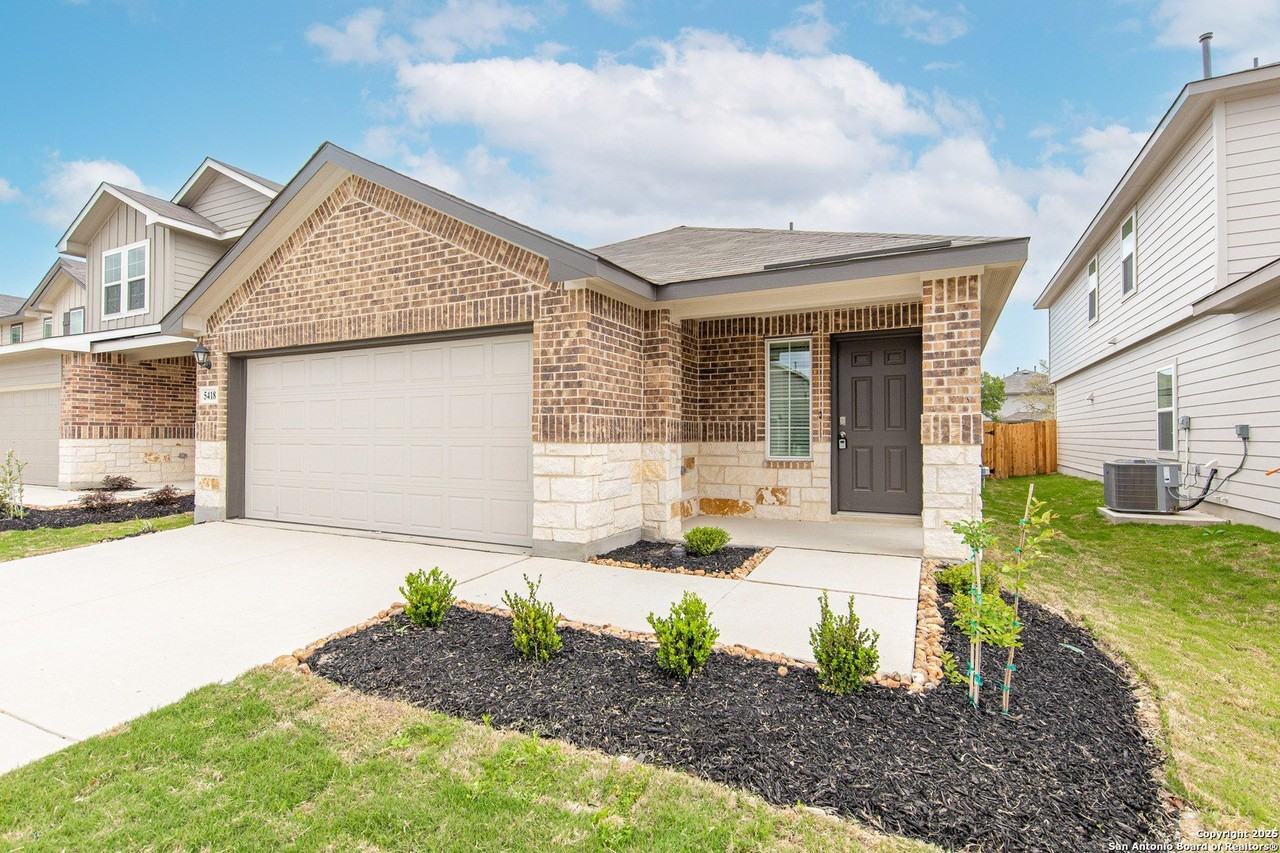 5418 Concho Spgs - Photo 2 of 27