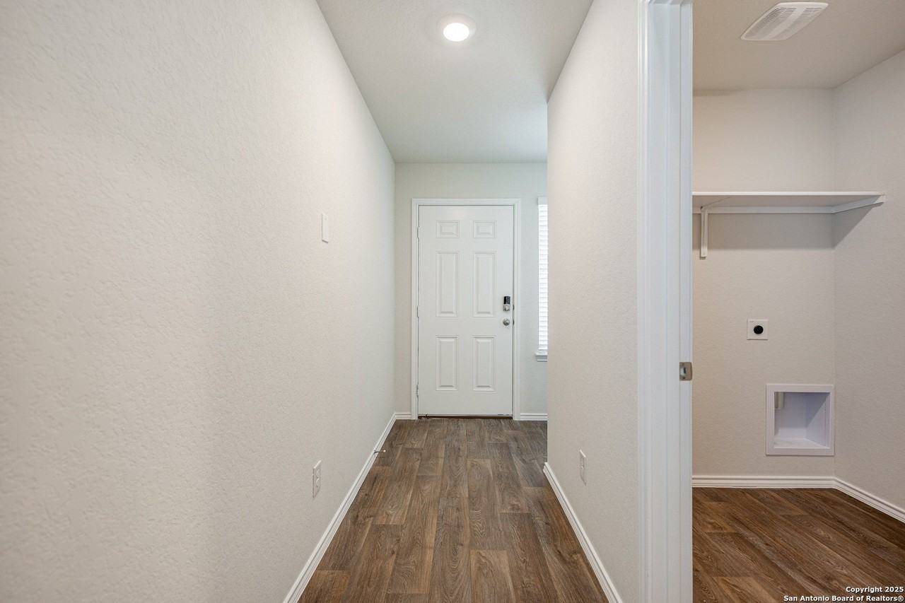 5418 Concho Spgs - Photo 3 of 27