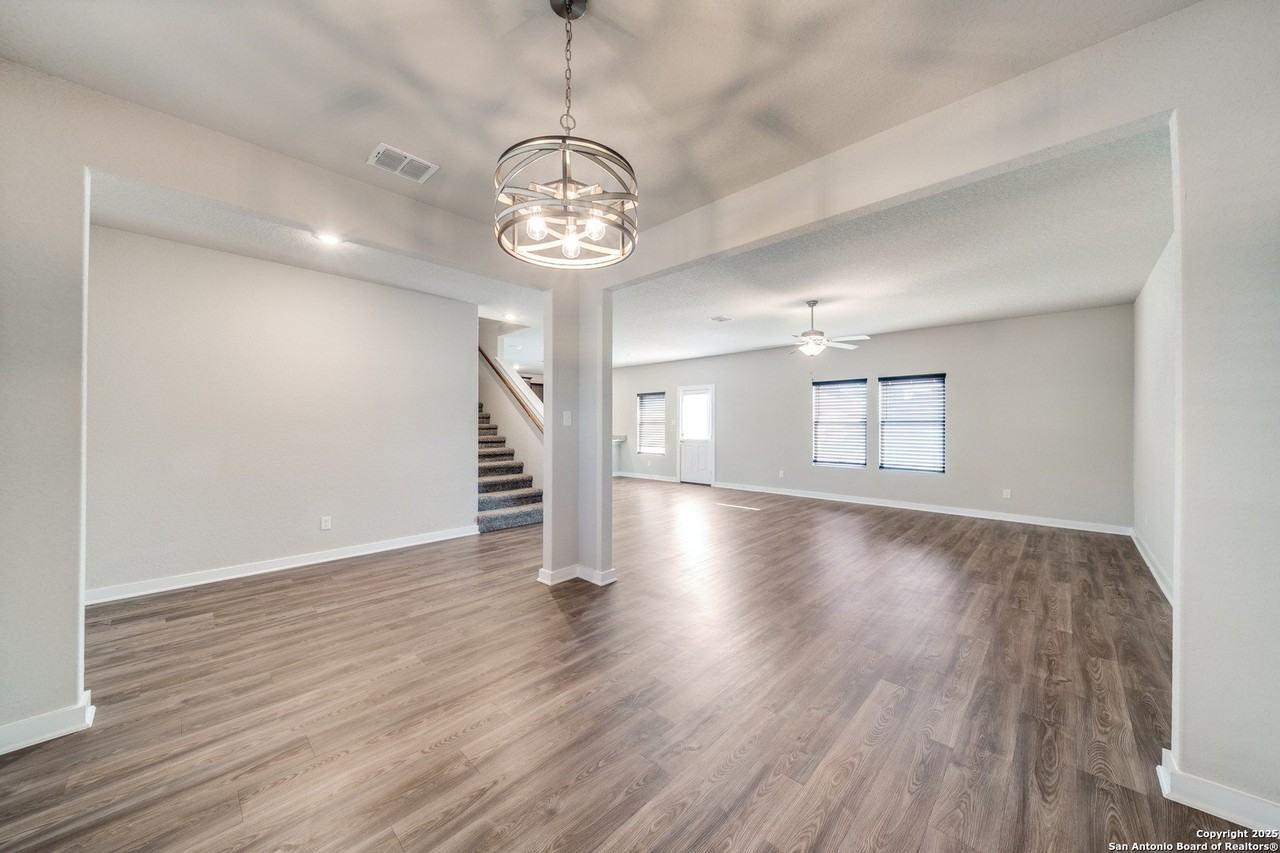 17029 Vista Cv - Photo 7 of 39