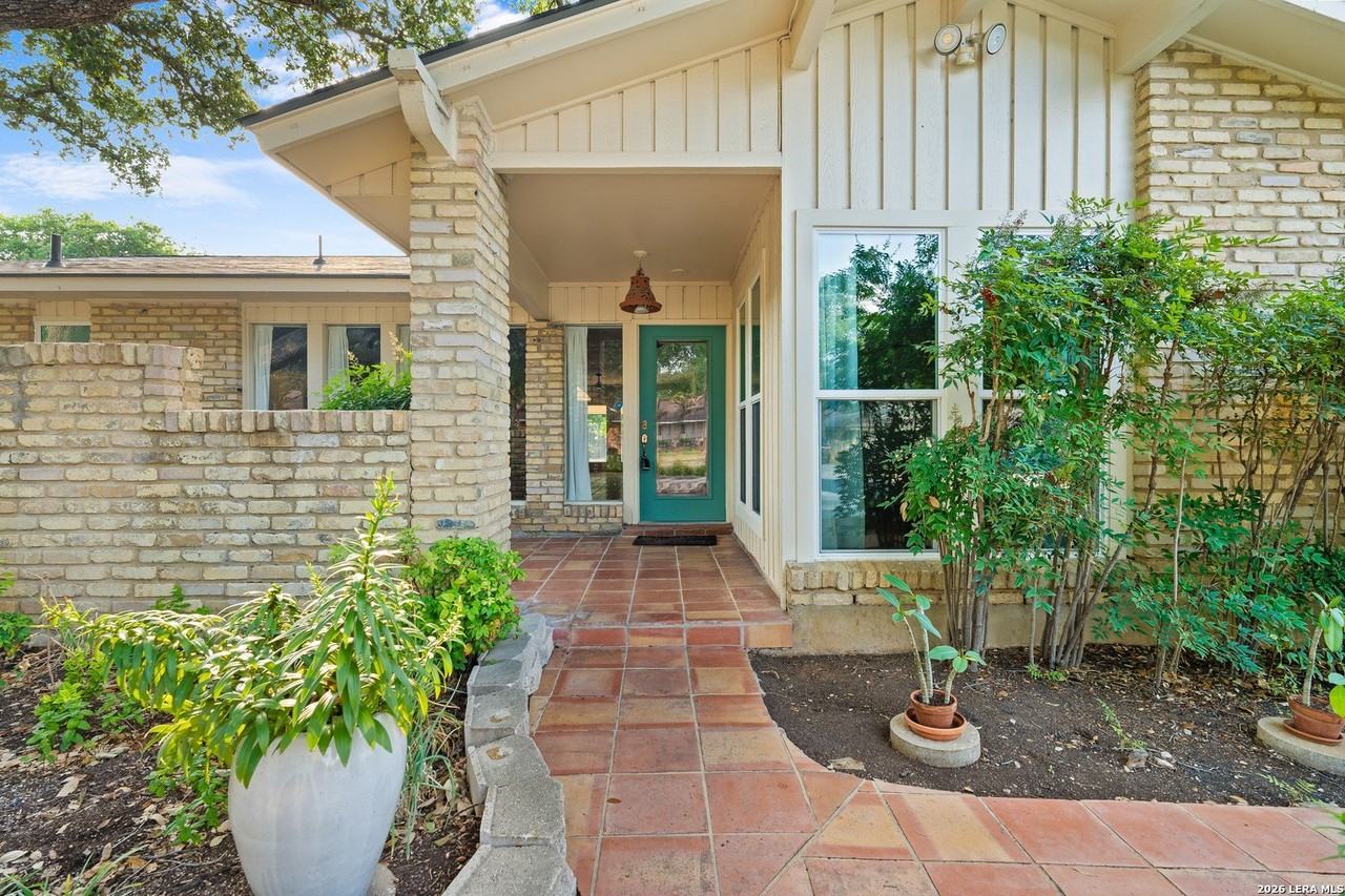 11643 Persuasion Dr - Photo 3 of 23