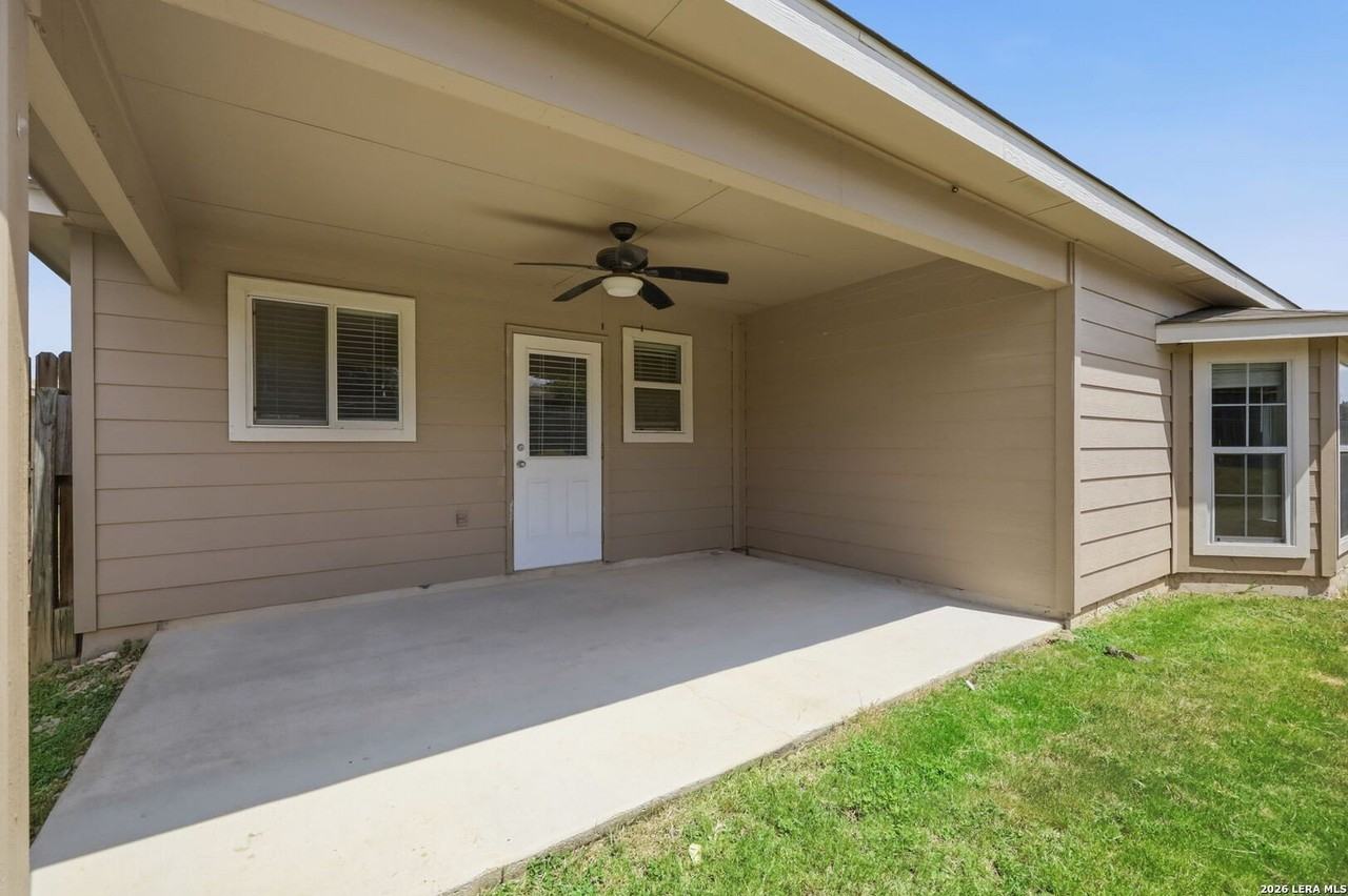 24211 Invitation Oak - Photo 7 of 28