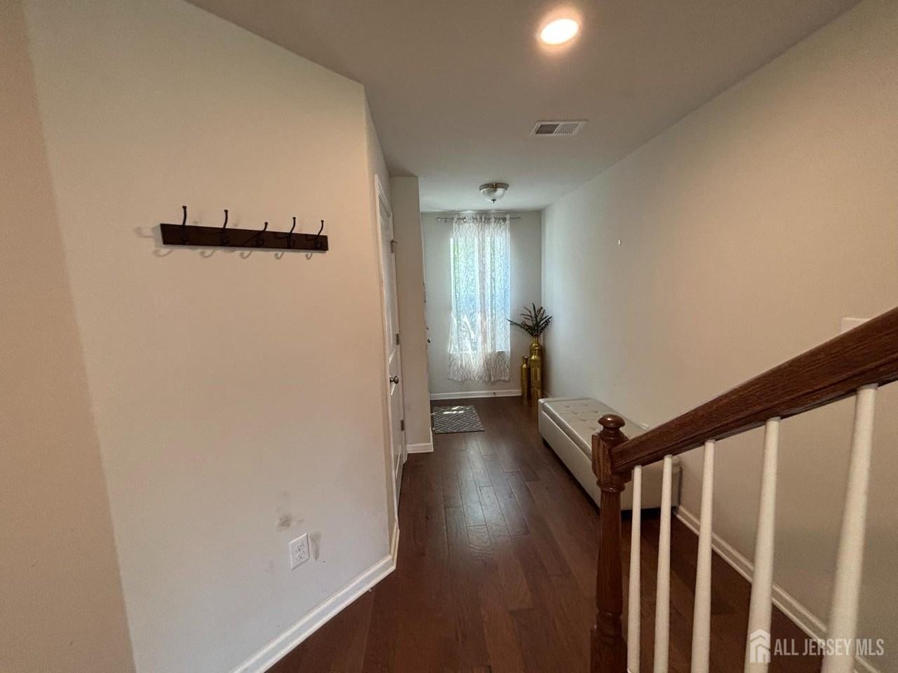 1002 Hights Farm Rd N - Photo 2 of 38
