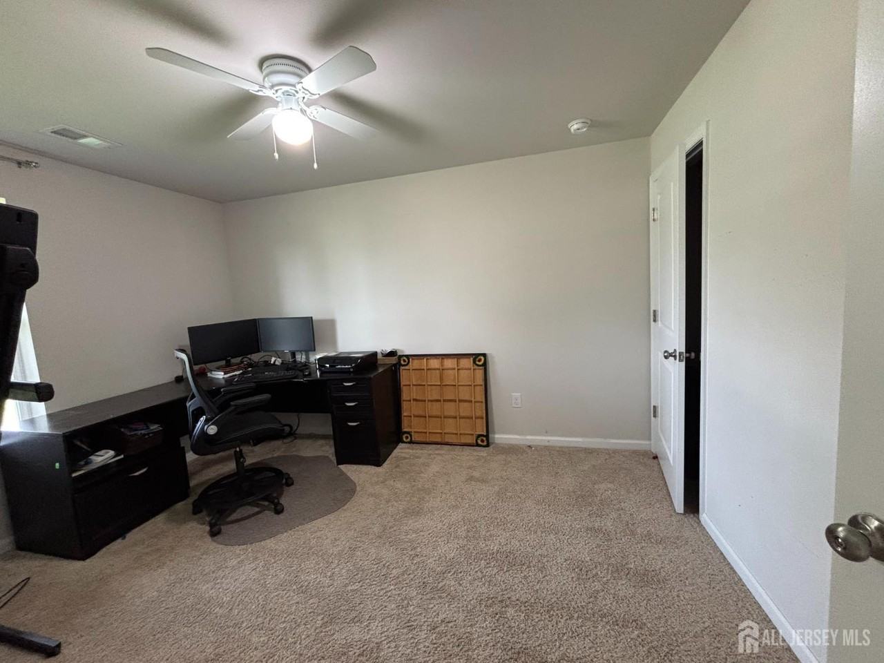 1002 Hights Farm Rd N - Photo 3 of 38